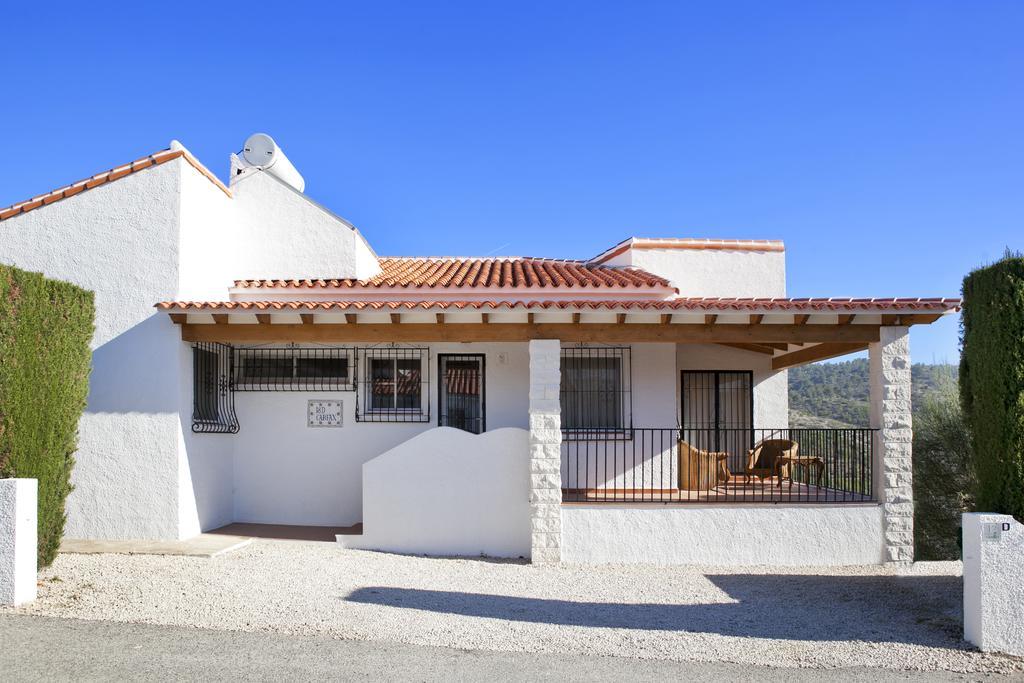 Villa Carfax Orba Eksteriør bilde